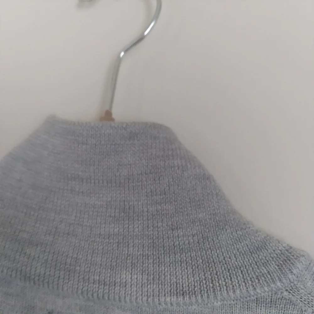 J. Crew Mens Merino Wool Quarter Zip Sweater Medium Gray Minimalist Quiet Luxury